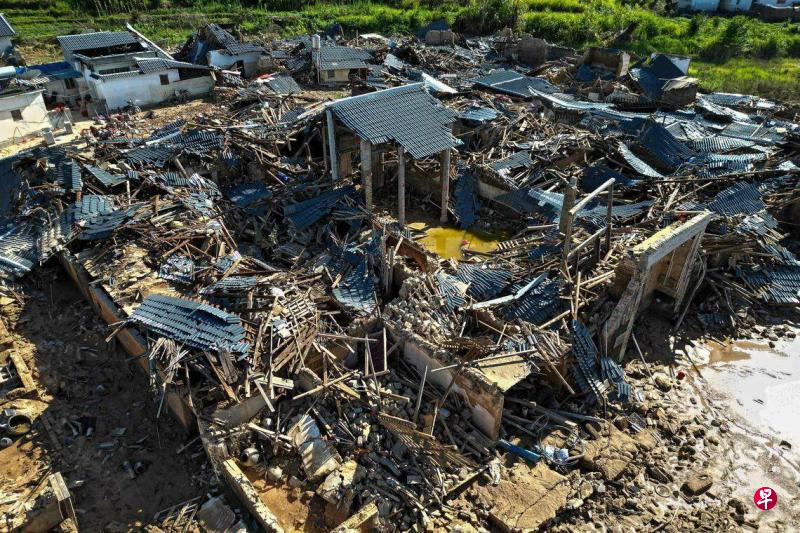 CHINA-WEATHER-FLOOD-CLIMATE-072403.jpg
